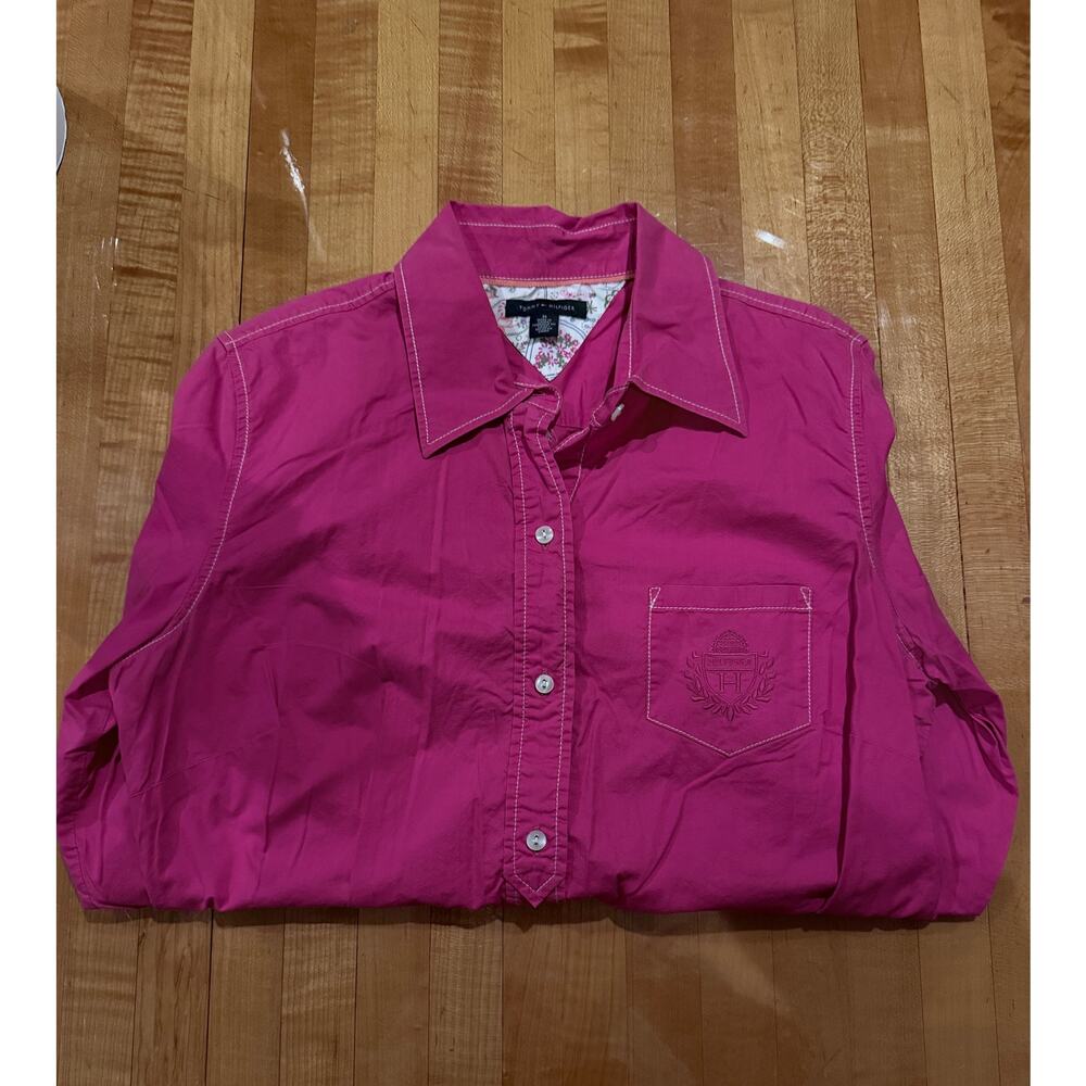 Tommy Hilfiger Women’s Pink Long Sleeve button down shirt w/white stitching Med